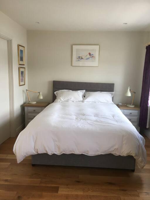 2 Quay Road, Killala. Stunning Sea Front Cottage Екстериор снимка