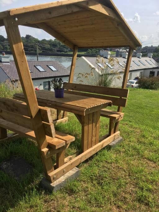 2 Quay Road, Killala. Stunning Sea Front Cottage Екстериор снимка