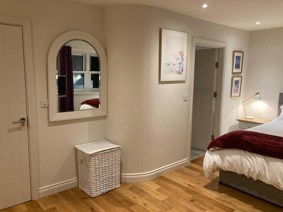 2 Quay Road, Killala. Stunning Sea Front Cottage Екстериор снимка