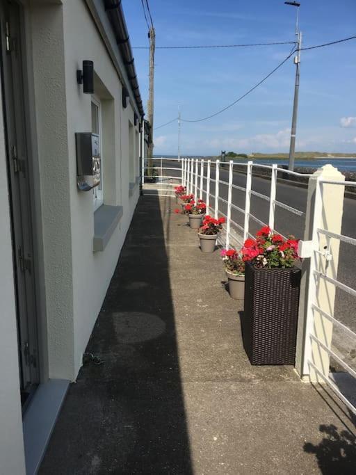 2 Quay Road, Killala. Stunning Sea Front Cottage Екстериор снимка