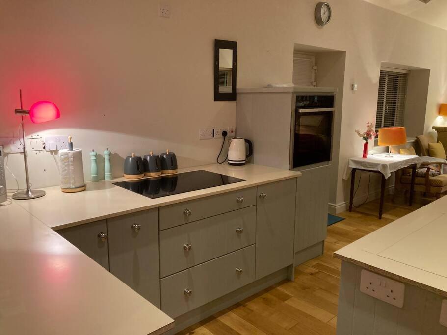 2 Quay Road, Killala. Stunning Sea Front Cottage Екстериор снимка